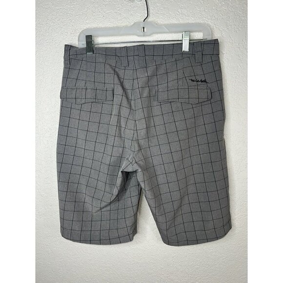 Travis Matthew Golf Shorts Mens 32 Gray Black Lines Extra Button Pockets W - Picture 4 of 5